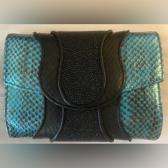 Khirma Python and Shagreen Bag Clutch w/ Shoulder Chain - Picture 8 of 10